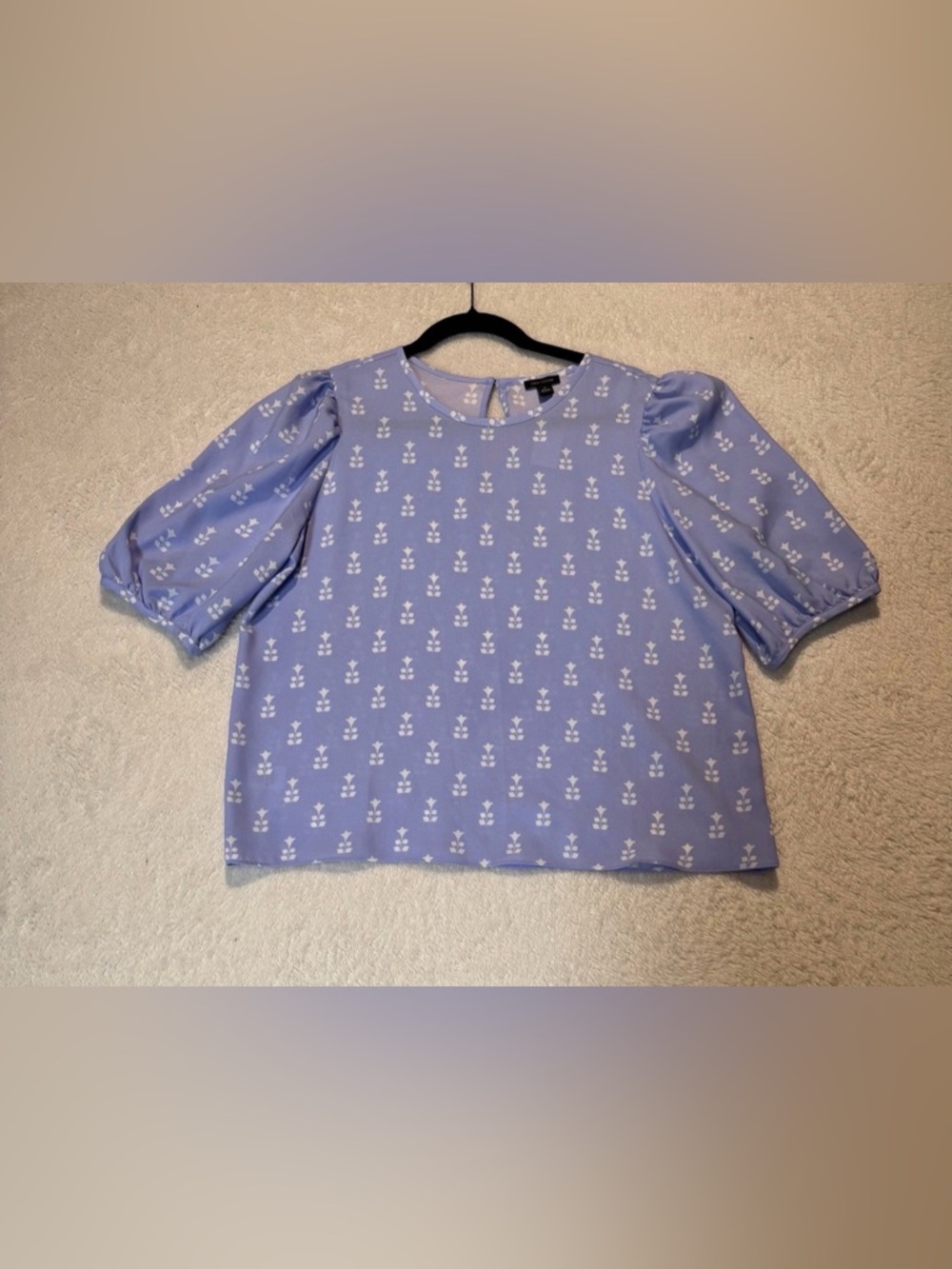 Ann Taylor Floral Puff Sleeves Top Size Medium Lavender & White New